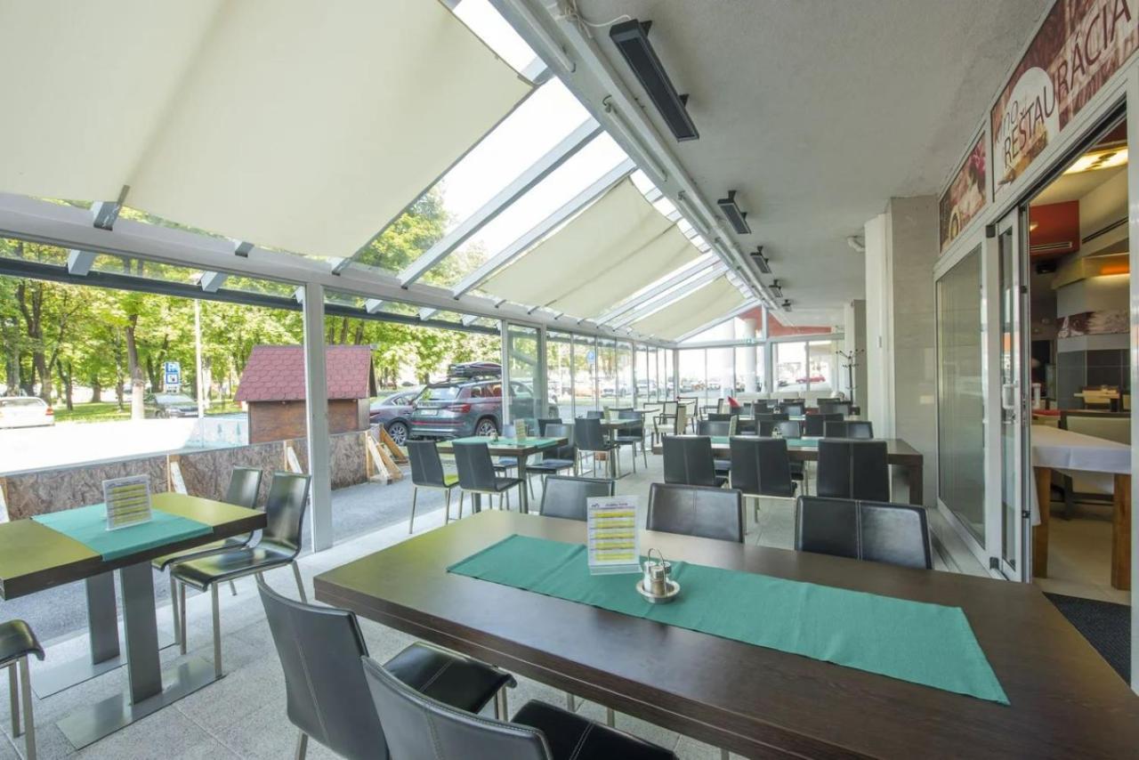 Hotel Spolcentrum Svit Εξωτερικό φωτογραφία