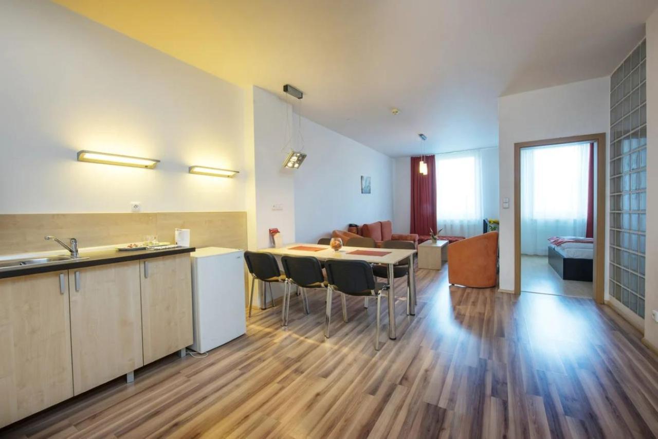 Hotel Spolcentrum Svit Εξωτερικό φωτογραφία