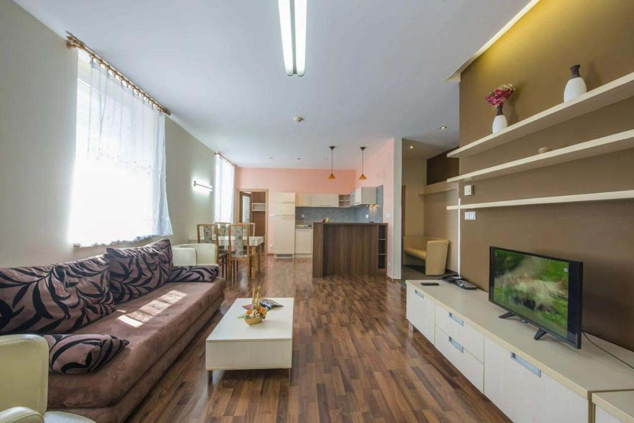 Hotel Spolcentrum Svit Εξωτερικό φωτογραφία