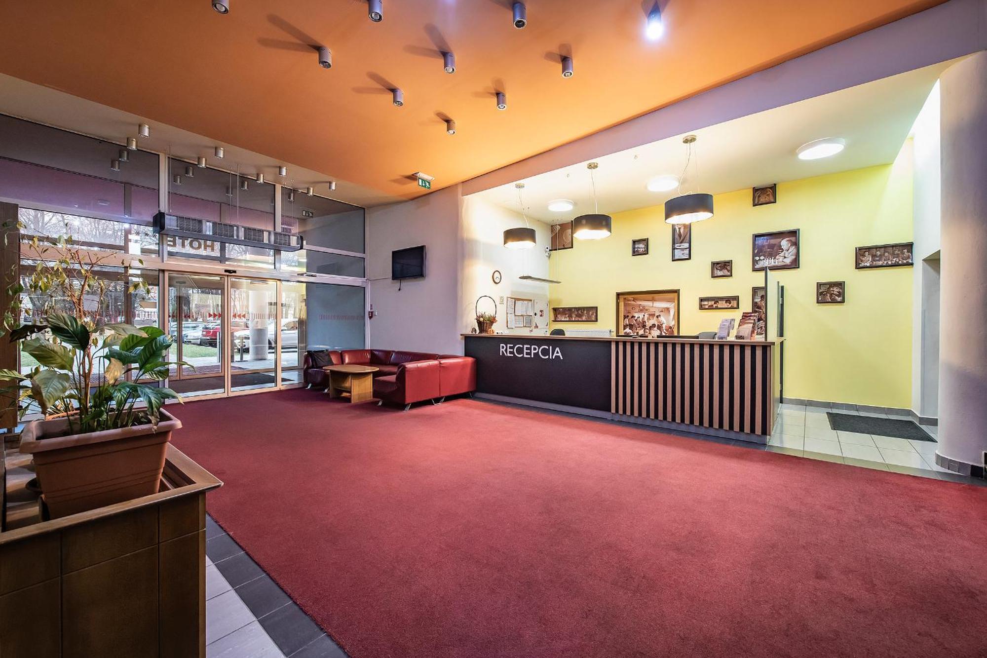 Hotel Spolcentrum Svit Εξωτερικό φωτογραφία