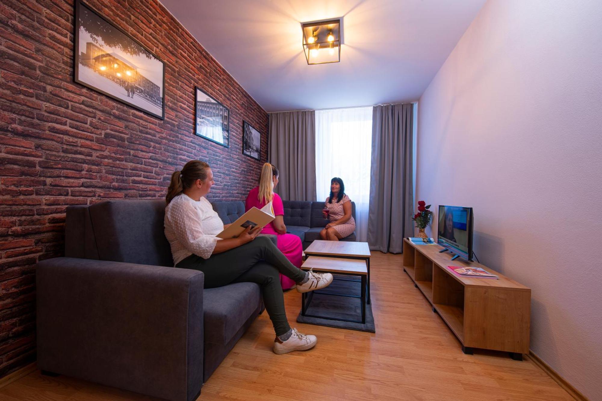 Hotel Spolcentrum Svit Εξωτερικό φωτογραφία